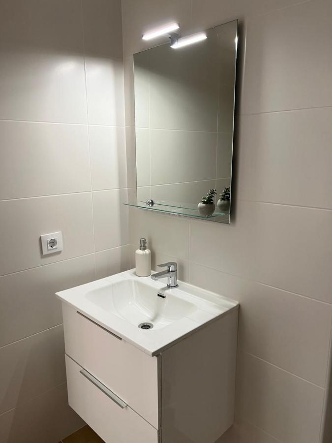 엠푸리아브라바 Apartamento Para 4 Personas A 200 M De La Playa. 아파트 외부 사진